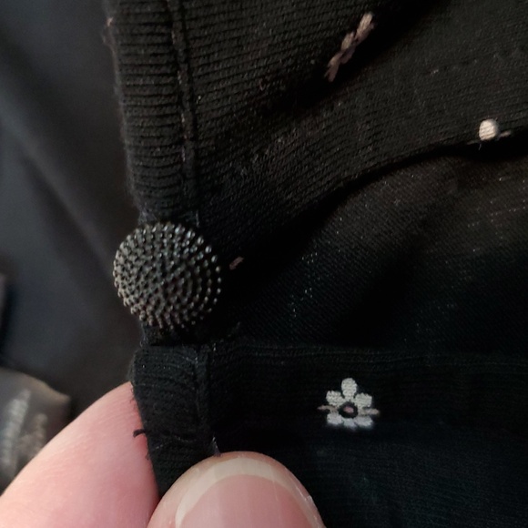 J. Jill Wearever Collection Black Daisies Floral Flowy Rayon Top 2X - Picture 8 of 10